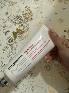 DERMELECT Rapid Repair Daily Amino Gel Cleanser - White